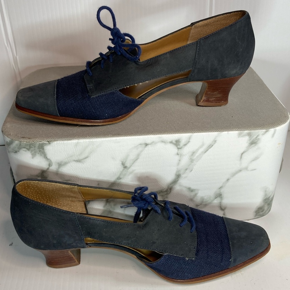 90’s does 20’s. Nicole open side‎ low stacked wood heel. Lace up men’s style B17